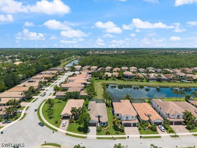 3264 Pacific DR, Naples, FL 34119
