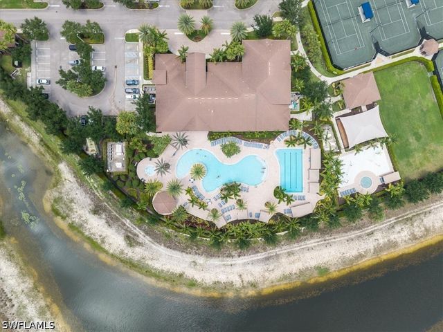 3264 Pacific DR, Naples, FL 34119