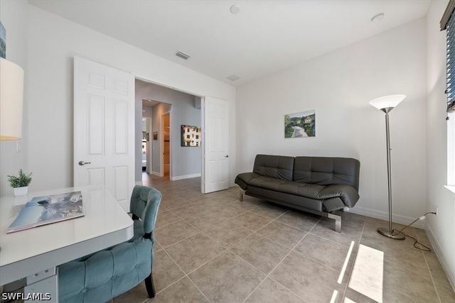 3264 Pacific DR, Naples, FL 34119