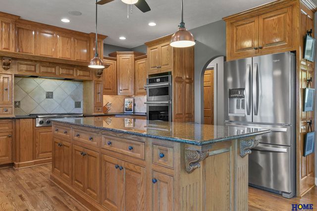 5301 Sawgrass Drive, Lincoln, NE 68526