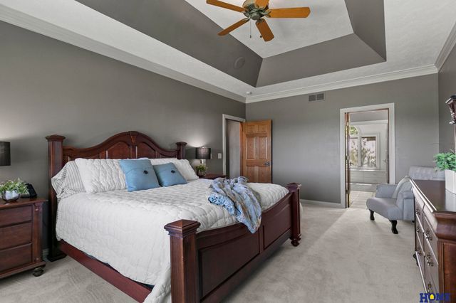 5301 Sawgrass Drive, Lincoln, NE 68526