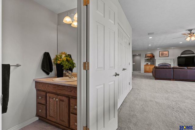 5301 Sawgrass Drive, Lincoln, NE 68526