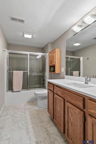 5301 Sawgrass Drive, Lincoln, NE 68526
