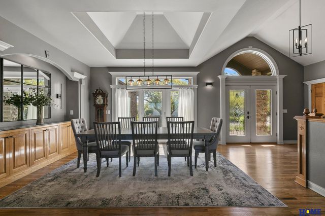 5301 Sawgrass Drive, Lincoln, NE 68526
