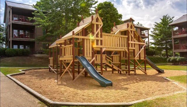 595 Timbercreek Road J-101, Branson, MO 65616