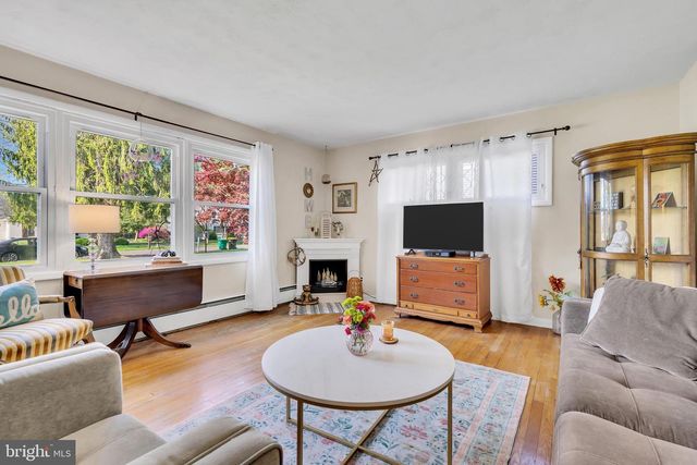 16 GLENOLDEN RD, Yardley, PA 19067