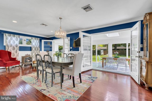 16 GLENOLDEN RD, Yardley, PA 19067