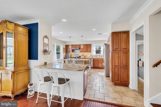 16 GLENOLDEN RD, Yardley, PA 19067