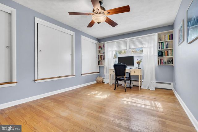 16 GLENOLDEN RD, Yardley, PA 19067