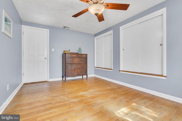 16 GLENOLDEN RD, Yardley, PA 19067