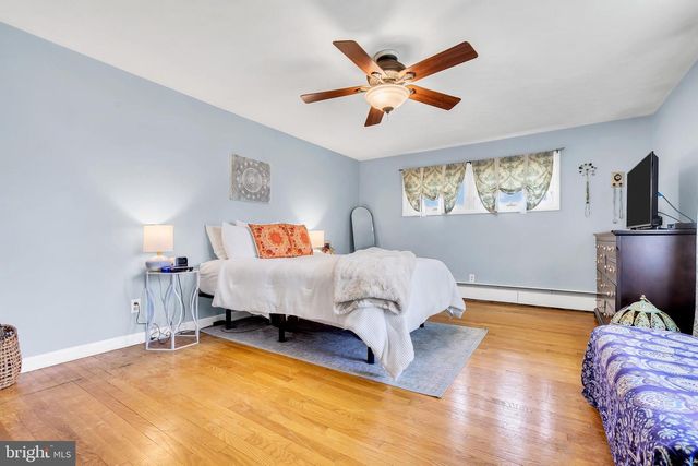 16 GLENOLDEN RD, Yardley, PA 19067