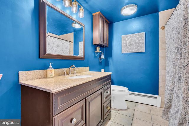 16 GLENOLDEN RD, Yardley, PA 19067