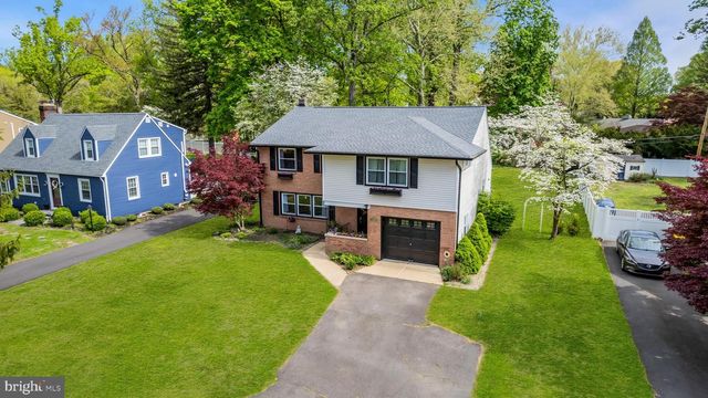 16 GLENOLDEN RD, Yardley, PA 19067