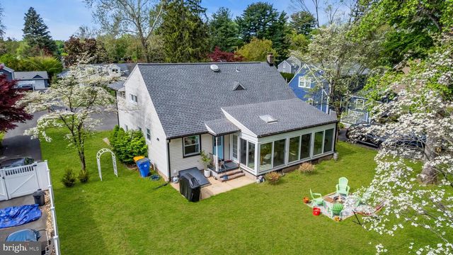 16 GLENOLDEN RD, Yardley, PA 19067