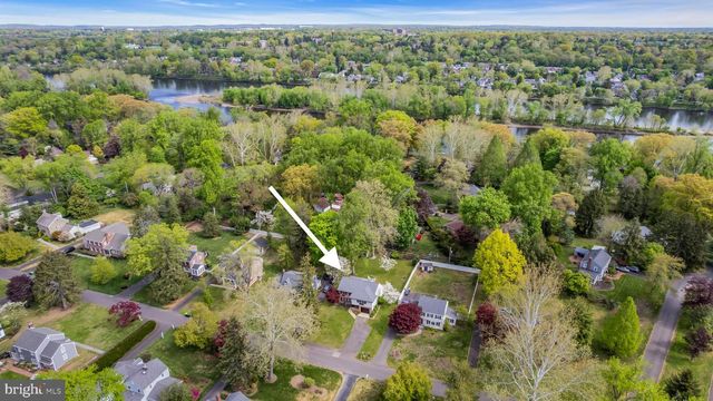 16 GLENOLDEN RD, Yardley, PA 19067