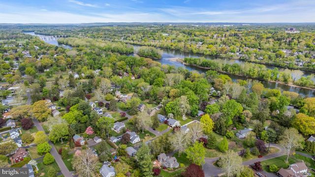 16 GLENOLDEN RD, Yardley, PA 19067