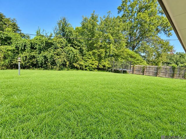 640 Woodhaven St, Baton Rouge, LA 70815