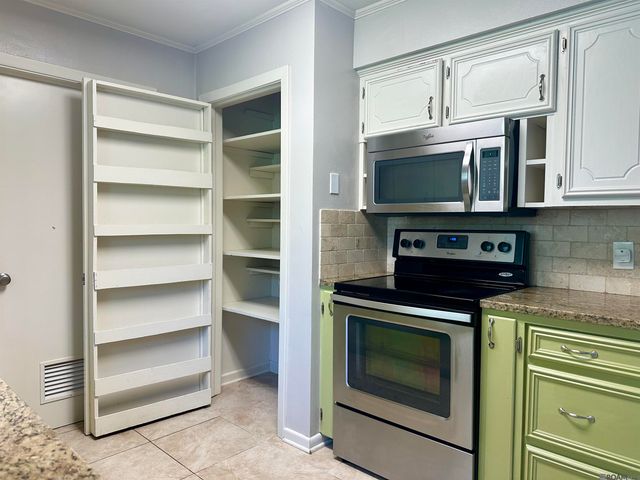 640 Woodhaven St, Baton Rouge, LA 70815