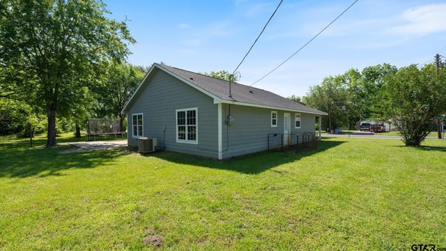 124 W Patterson Street, Grand Saline, TX 75140