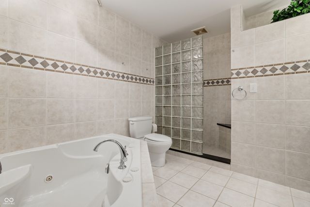 10915 Brigantine Drive, Indianapolis, IN 46256