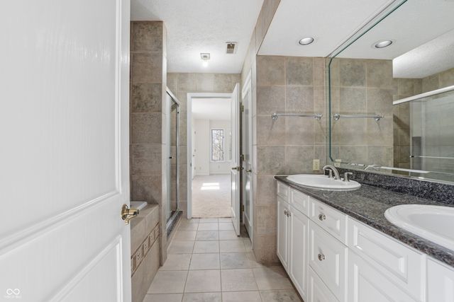 10915 Brigantine Drive, Indianapolis, IN 46256