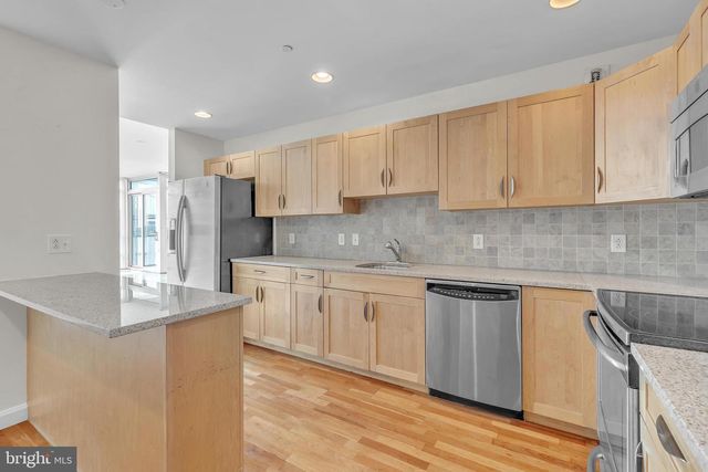 901 N PENN ST #P302, Philadelphia, PA 19123