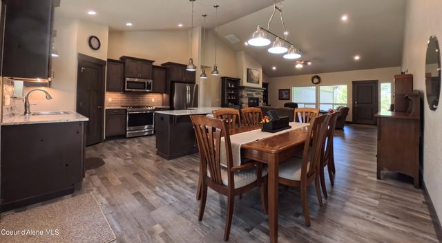 21642 N MASSIF RD, Rathdrum, ID 83858
