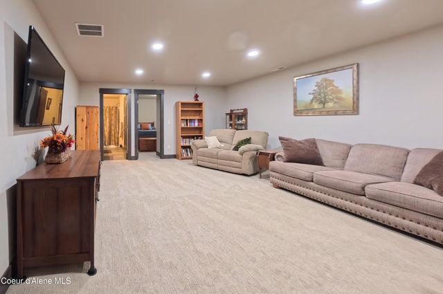21642 N MASSIF RD, Rathdrum, ID 83858