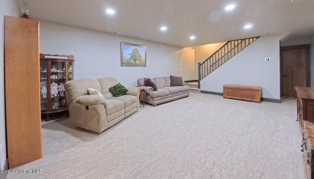 21642 N MASSIF RD, Rathdrum, ID 83858