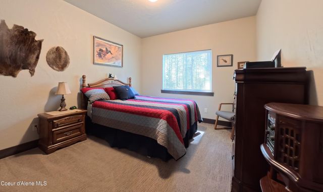 21642 N MASSIF RD, Rathdrum, ID 83858