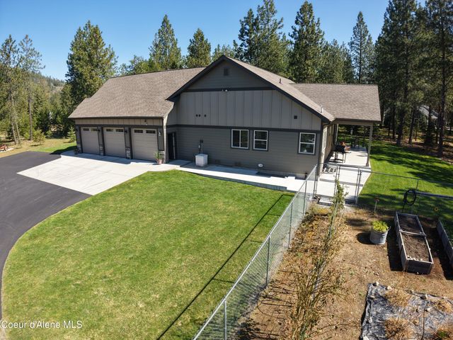 21642 N MASSIF RD, Rathdrum, ID 83858