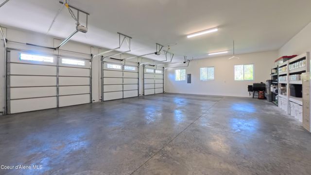 21642 N MASSIF RD, Rathdrum, ID 83858