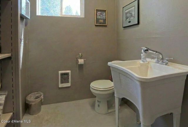 21642 N MASSIF RD, Rathdrum, ID 83858