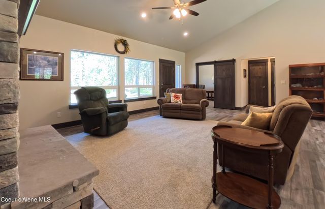 21642 N MASSIF RD, Rathdrum, ID 83858