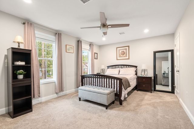 152 Ambrose St, Springfield, MA 01109