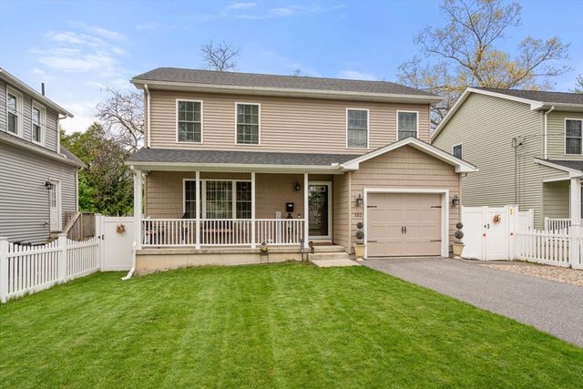 152 Ambrose St, Springfield, MA 01109