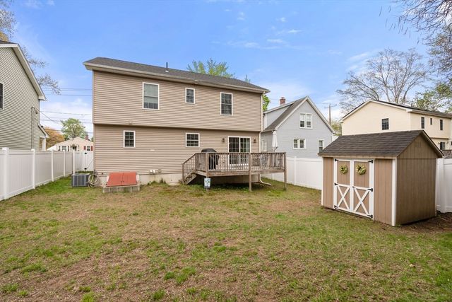 152 Ambrose St, Springfield, MA 01109