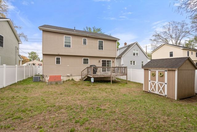 152 Ambrose St, Springfield, MA 01109