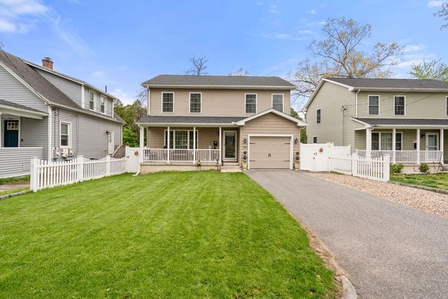 152 Ambrose St, Springfield, MA 01109