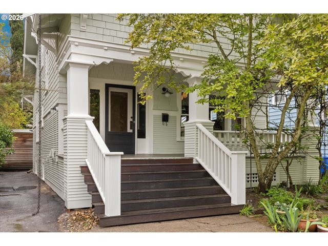 1842 Se 42ND Ave, Portland, OR 97215