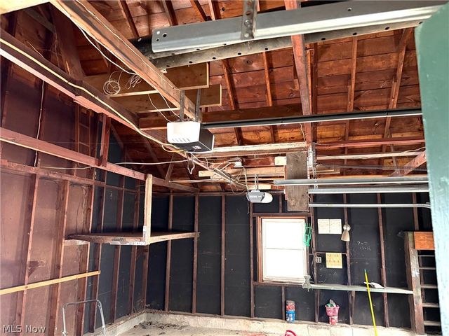 2229 Schneider Street NW, North Canton, OH 44720