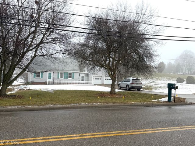 2229 Schneider Street NW, North Canton, OH 44720