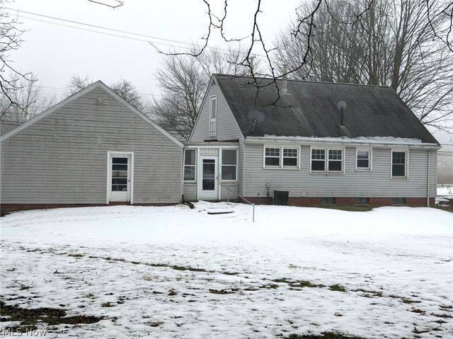 2229 Schneider Street NW, North Canton, OH 44720