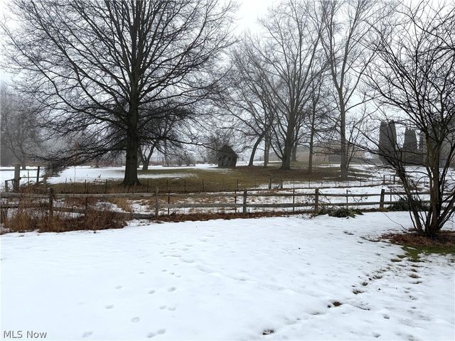 2229 Schneider Street NW, North Canton, OH 44720