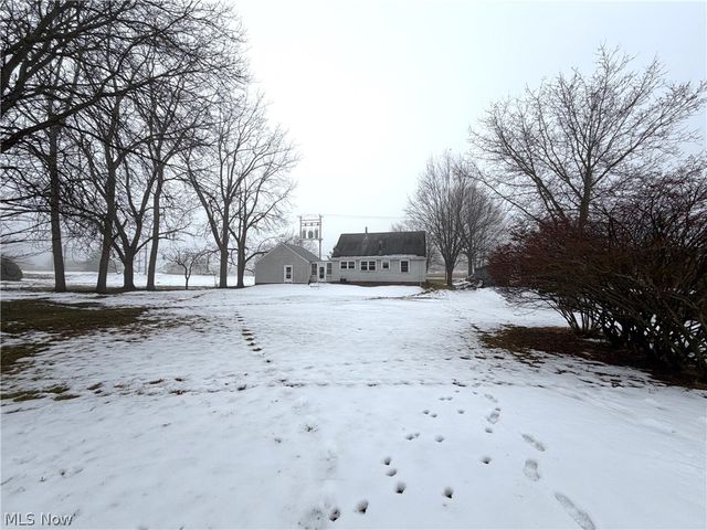 2229 Schneider Street NW, North Canton, OH 44720