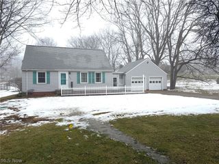 2229 Schneider Street NW, North Canton, OH 44720