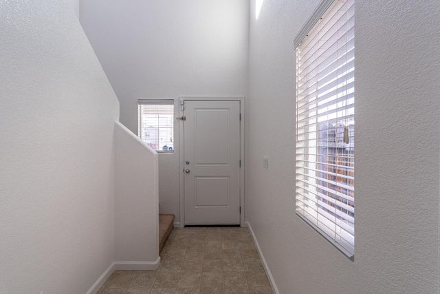 8216 Kossum Way, Elk Grove, CA 95624