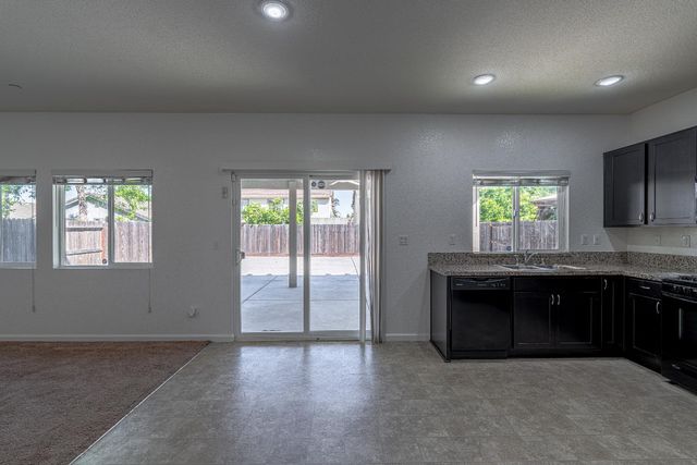 8216 Kossum Way, Elk Grove, CA 95624