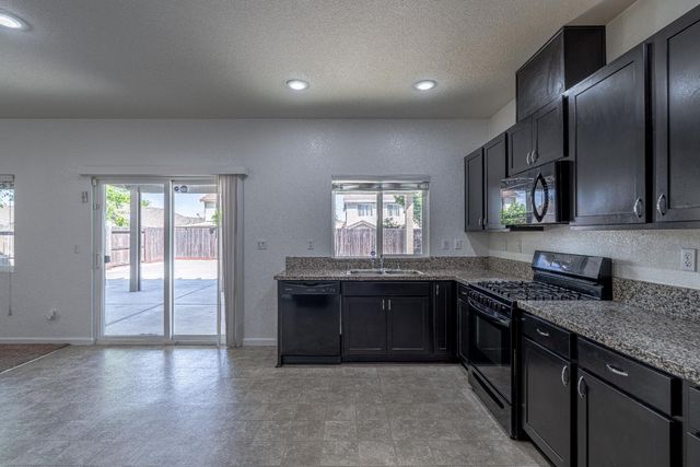 8216 Kossum Way, Elk Grove, CA 95624