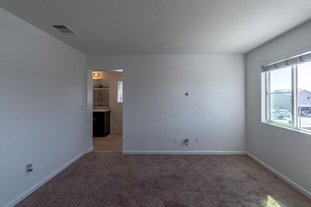 8216 Kossum Way, Elk Grove, CA 95624